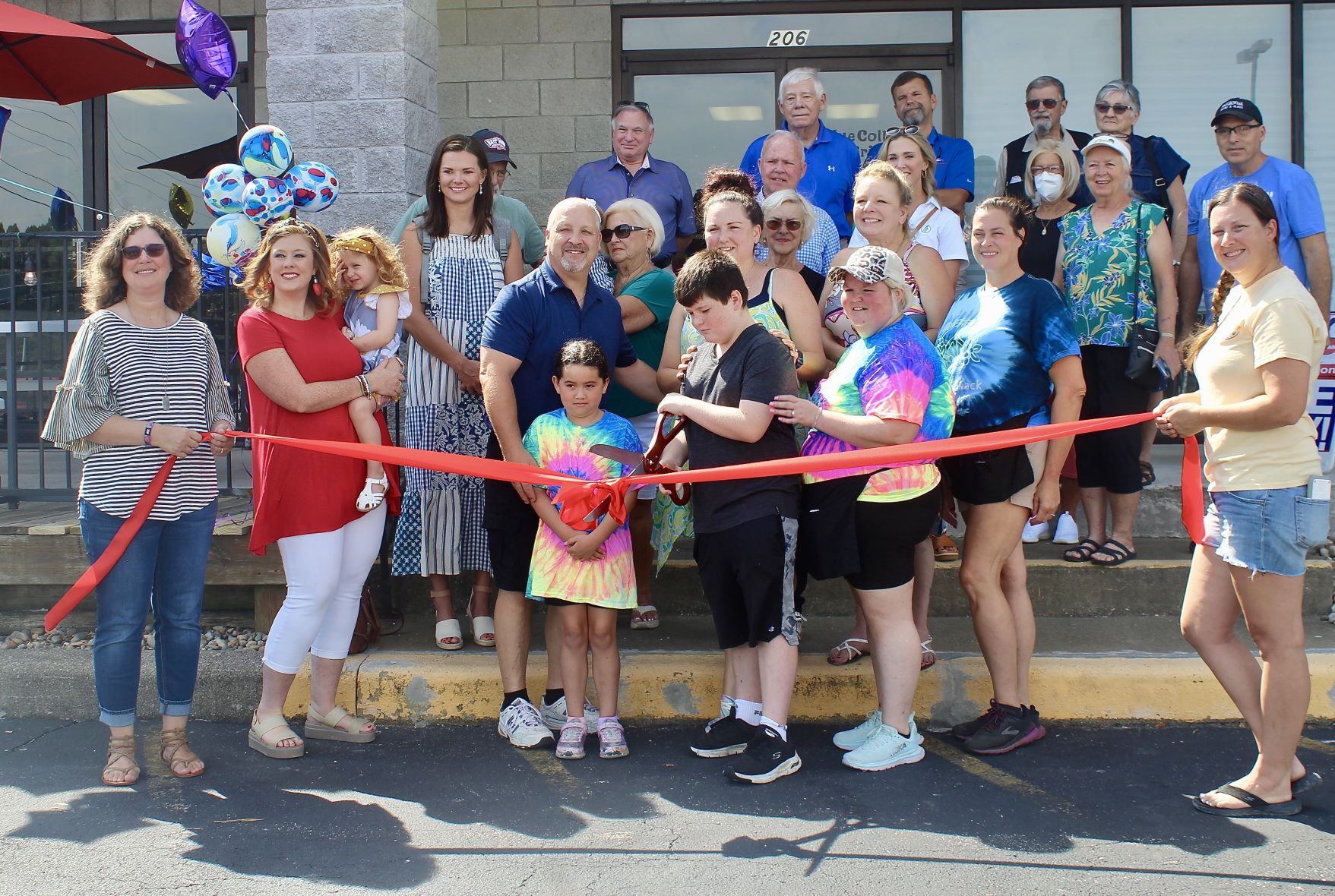 Blue Collar Grill and Sugar Shack celebrates grand opening